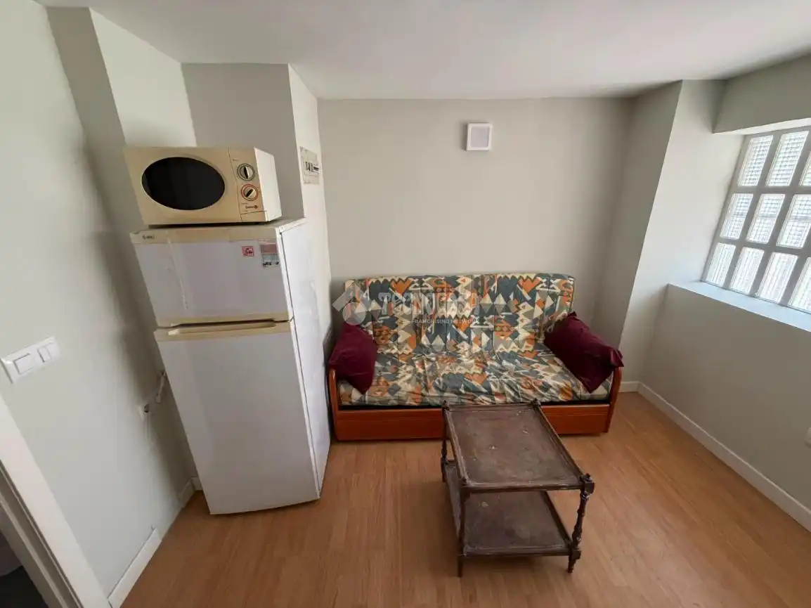 Sala de estar de Local en venta en Madrid