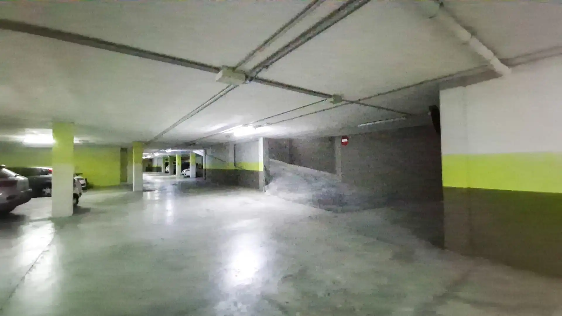 Parking de Piso en venta en Elche / Elx con Aire acondicionado, Calefacción y Jardín privado