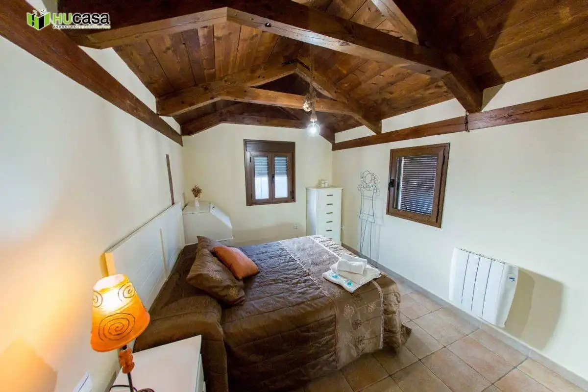 Schlafzimmer von Wohnung zur Miete in Toledo mit Klimaanlage, Heizung und Möbliert