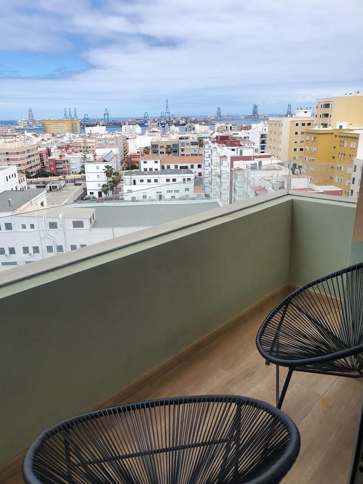 Terraza de Piso en venta en Las Palmas de Gran Canaria con Balcón