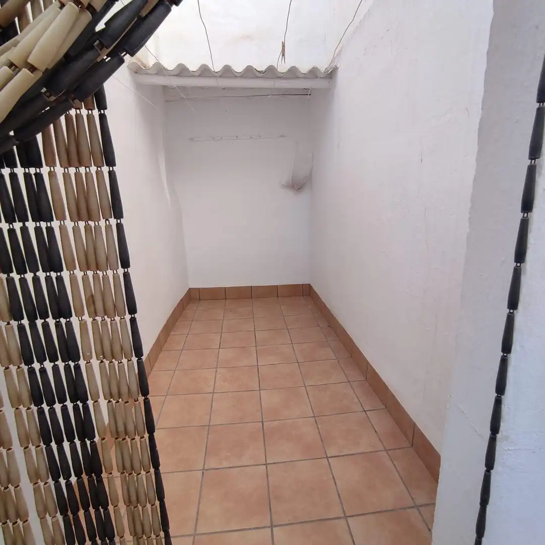 Houses for sale in Cuevas Bajas  with Air Conditioner, Terrace and Storage room