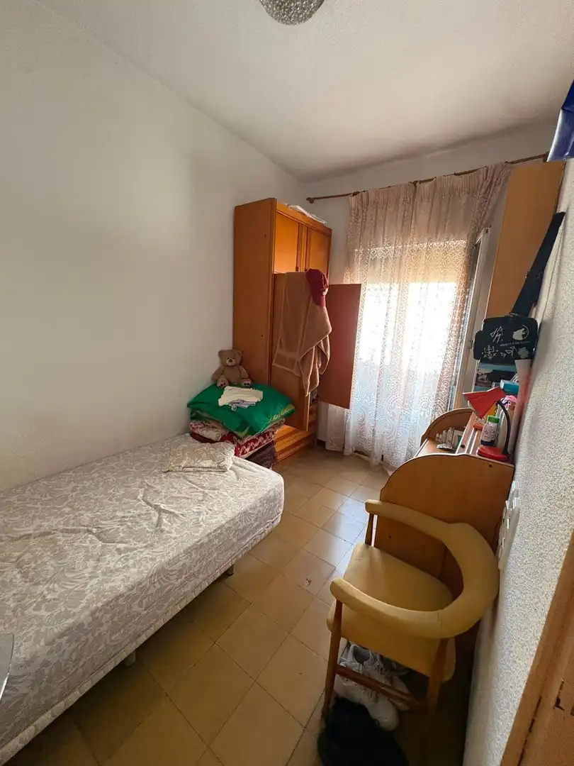 Bedroom of Flat for sale in Granada  with Balcony
