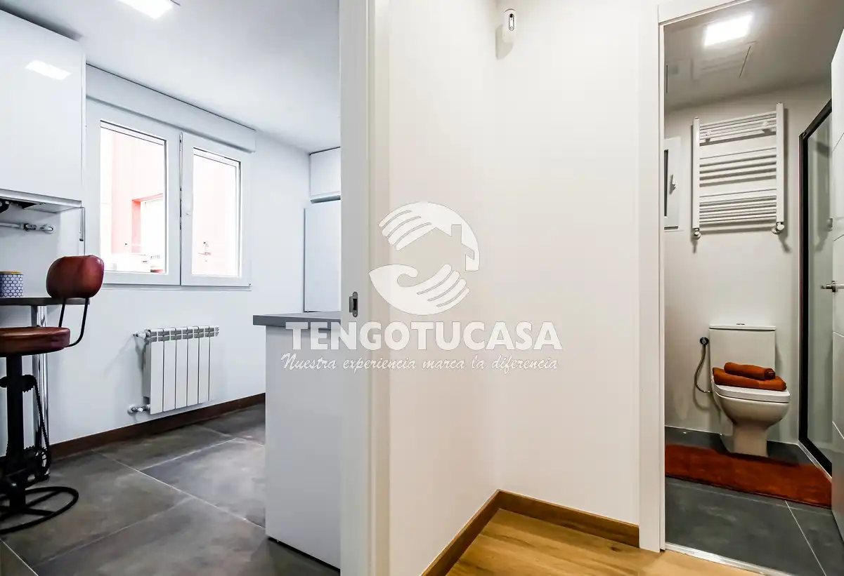 Bedroom of Flat for rent in Madrid  with Air Conditioner, Heating and Furnished