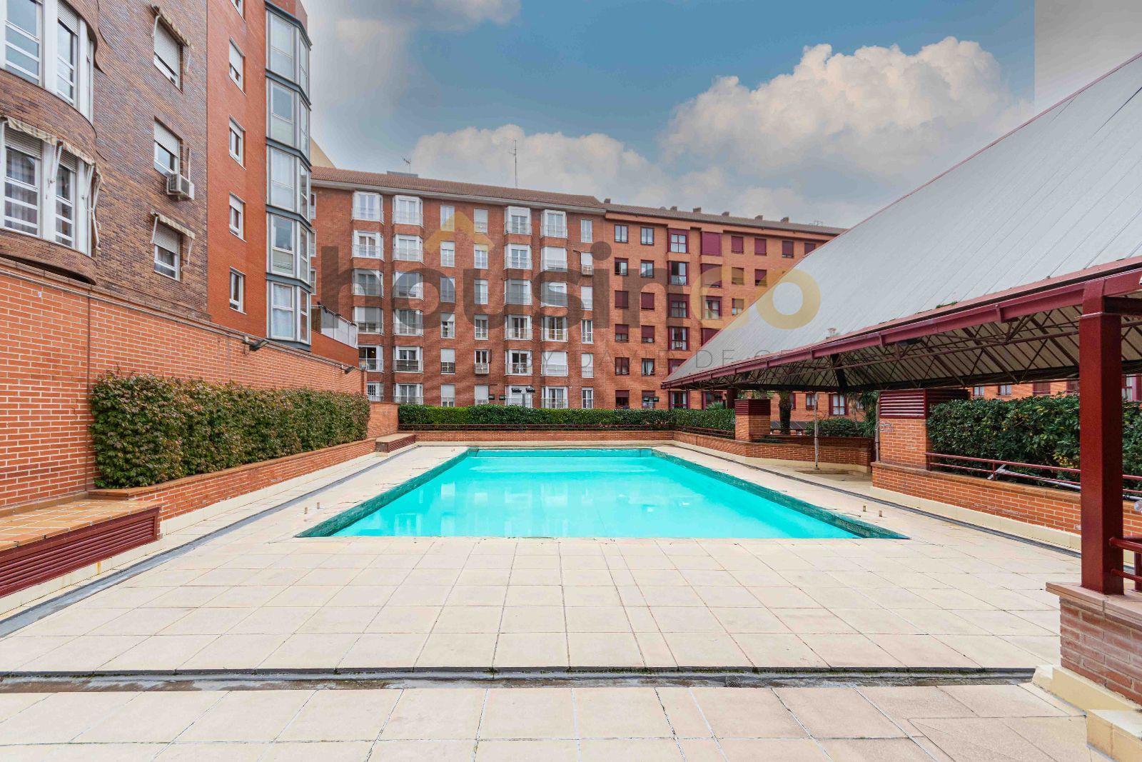 Piscina de Piso en venta en  Madrid Capital con Aire acondicionado, Calefacción y Trastero