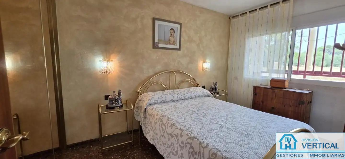 Bedroom of Ground floor for sale in Manises  with Storage room