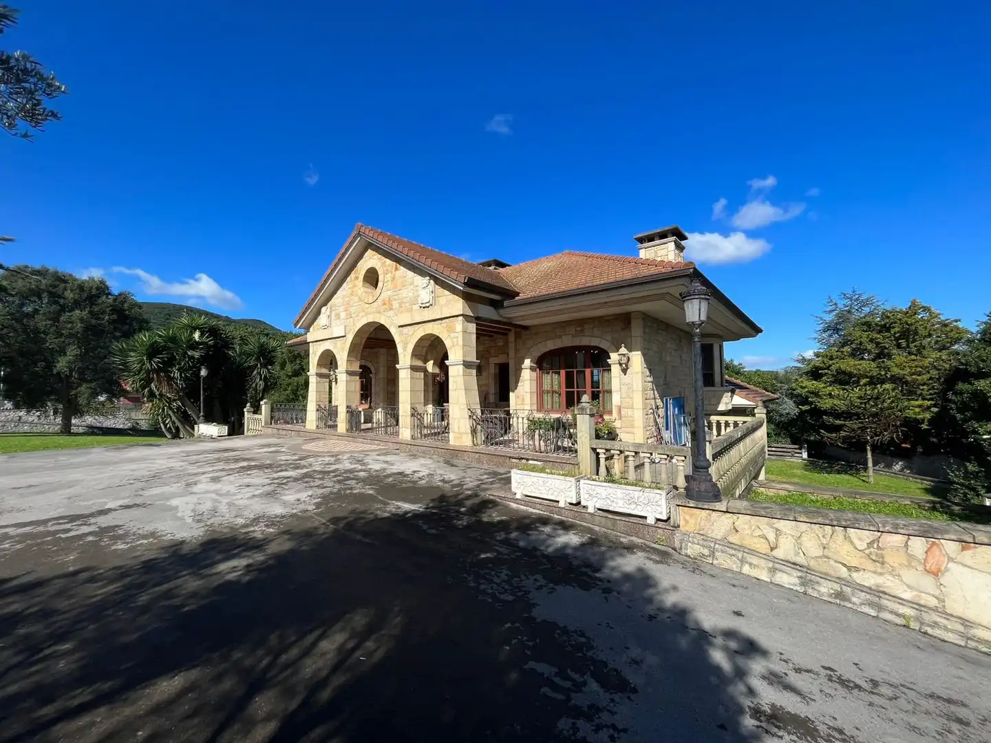 Vista exterior de Casa o chalet en venta en Noja con Calefacción, Trastero y Jacuzzi