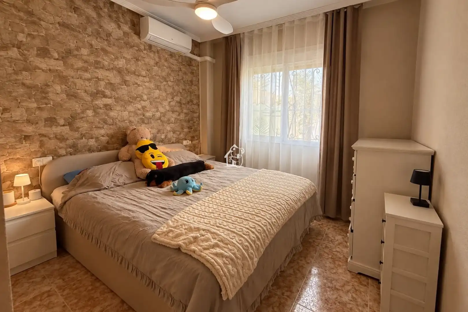 Dormitori de Casa adosada de lloguer en Orihuela Costa
