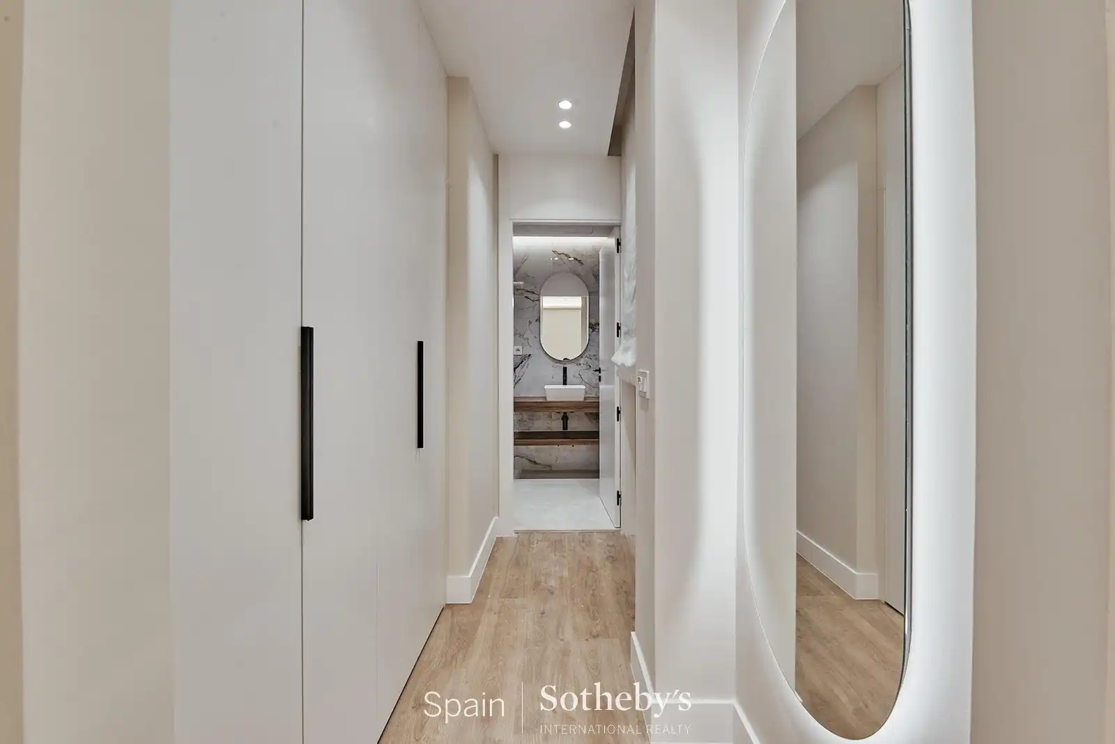 Apartment with lift for sale in Calle del Alcalde Sainz de Baranda, imagen 10