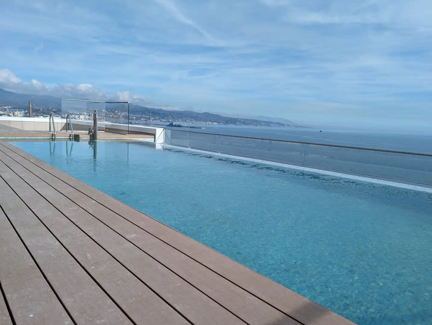 Apartamento de alquiler en Martín Carpena - Torre del Río