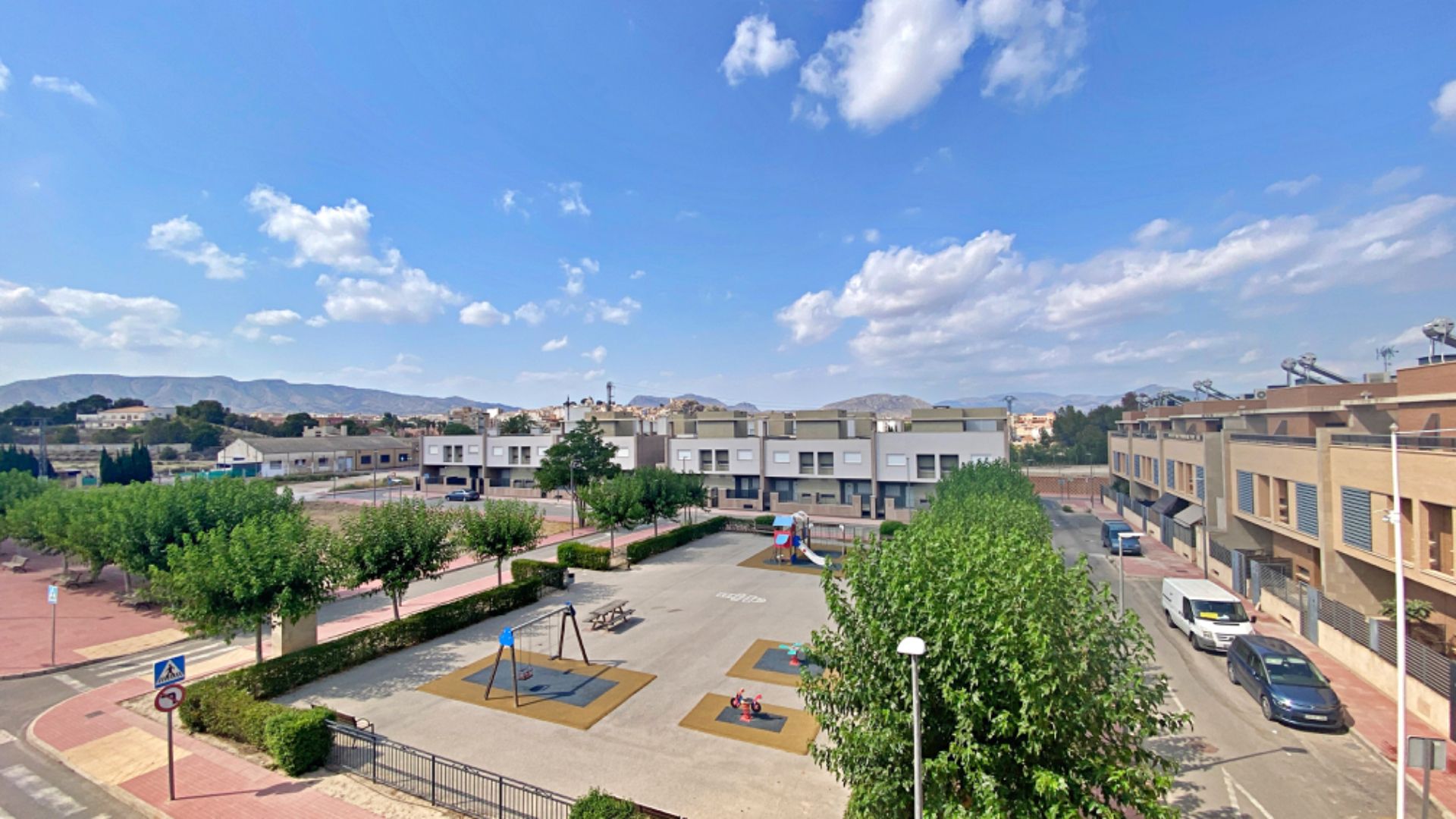 Vista exterior de Pis en venda en Monóvar  / Monòver amb Aire condicionat i Traster