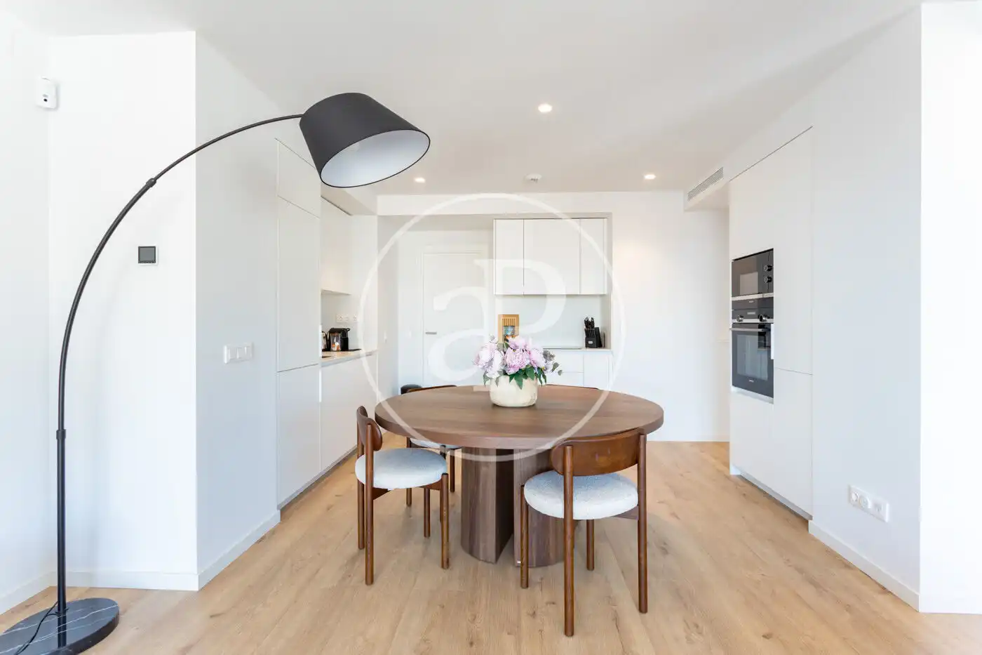 Comedor de Ático de alquiler en Barcelona con Aire acondicionado, Calefacción y Terraza