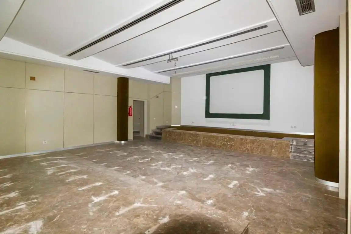 Office for sale in Rota