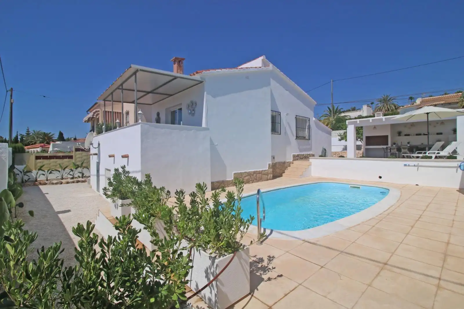 Villa con terrazza in vendita a Cometa
