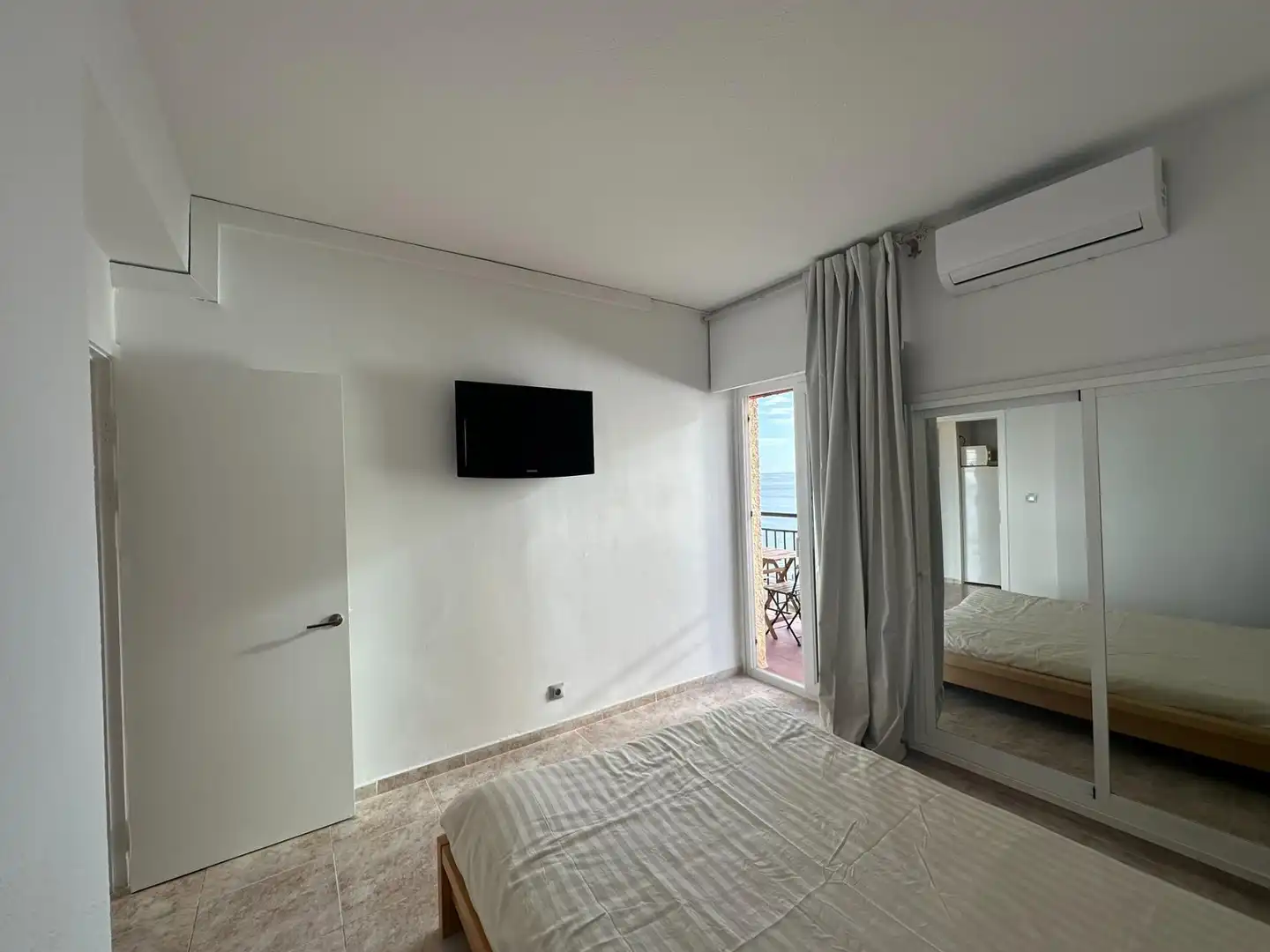 Bedroom of Apartments for rent in Fuengirola  with Air Conditioner, Terrace and Furnished