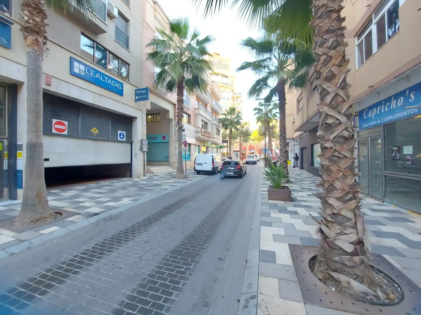 Office space with lift for sale in El Ejido Ciudad