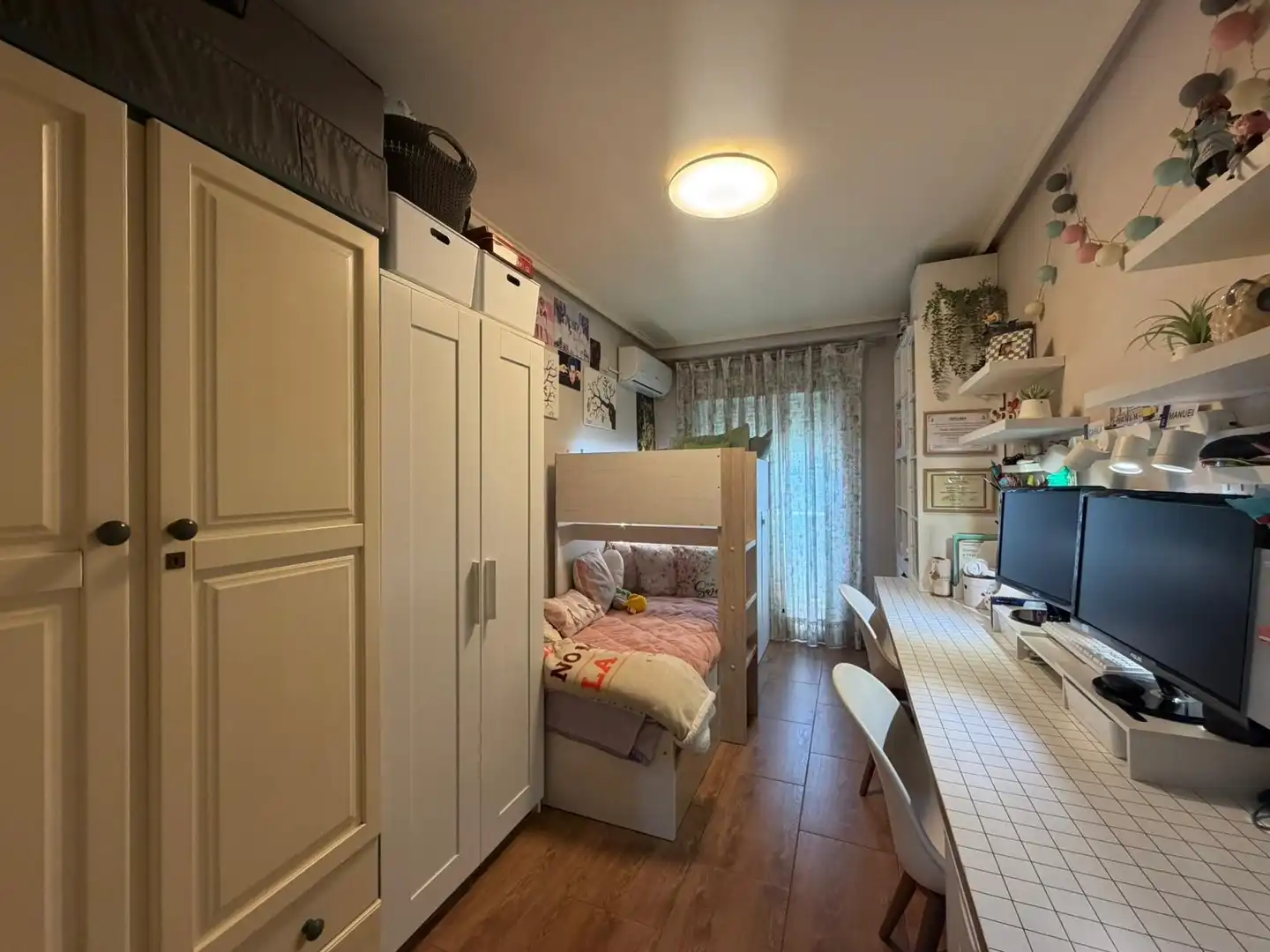 Dormitori de Apartament en venda en Dolores amb Aire condicionat, Moblat i Balcó