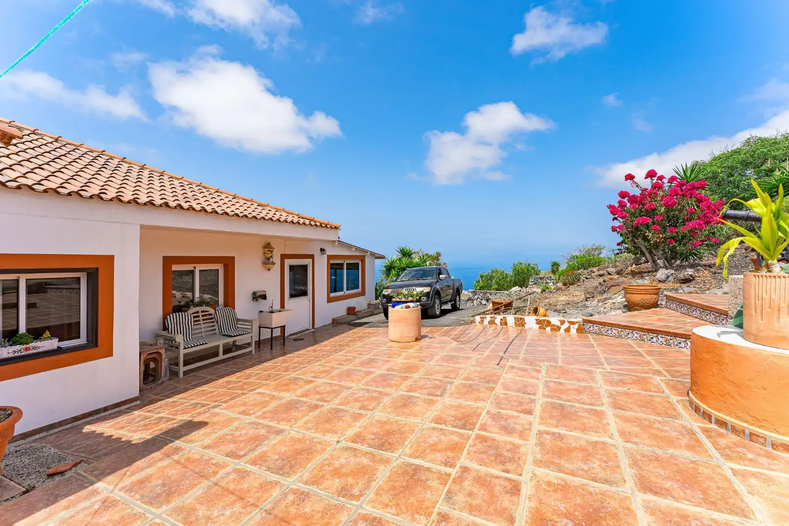 Vista exterior de Casa o chalet en venta en Adeje con Jardín privado, Terraza y Trastero