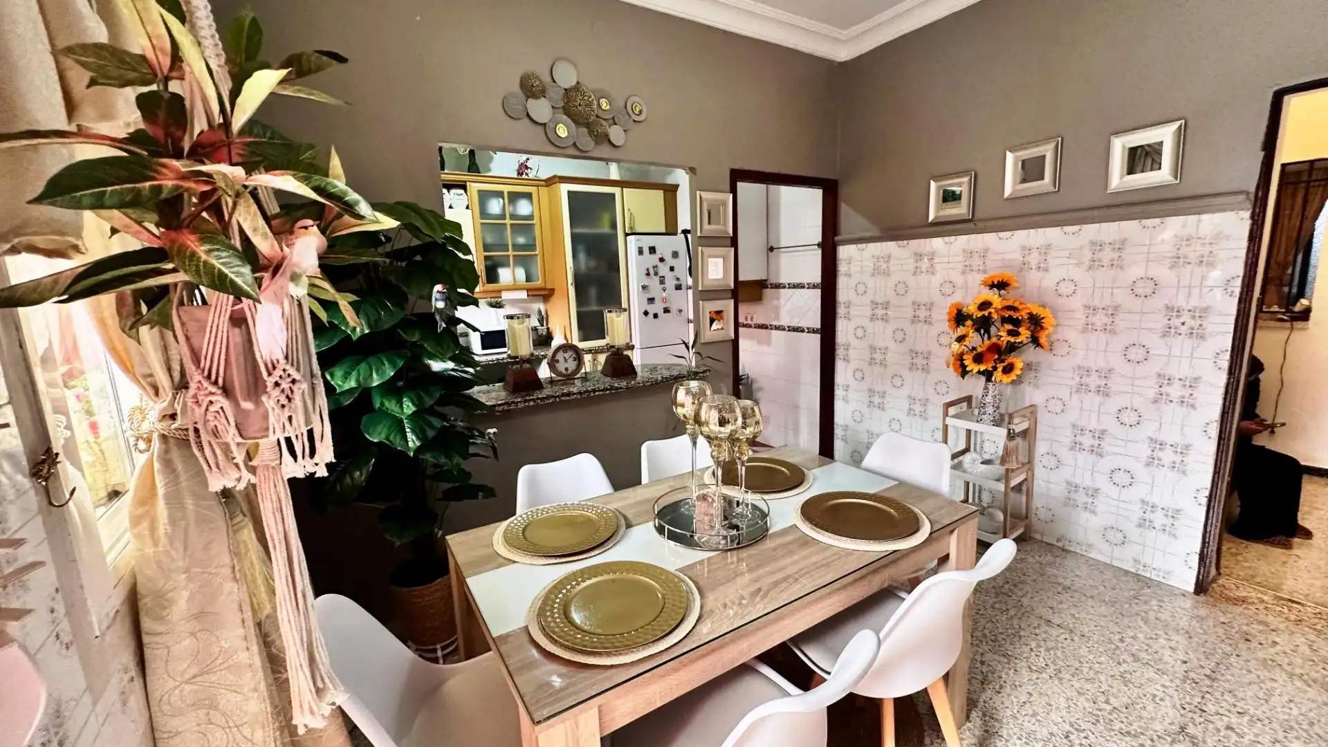 Dining room of Houses for sale in Bormujos  with Air Conditioner, Terrace and Storage room