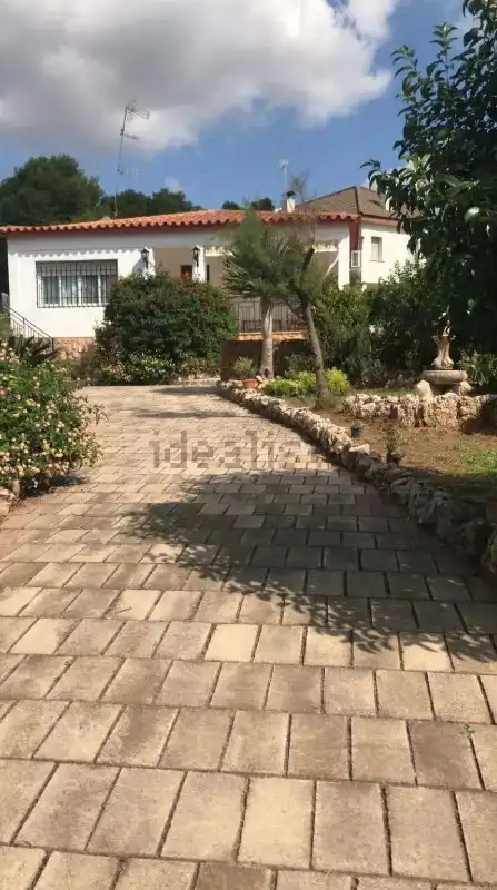 Vista exterior de Casa o xalet de lloguer en Vilamarxant amb Aire condicionat, Calefacció i Terrassa