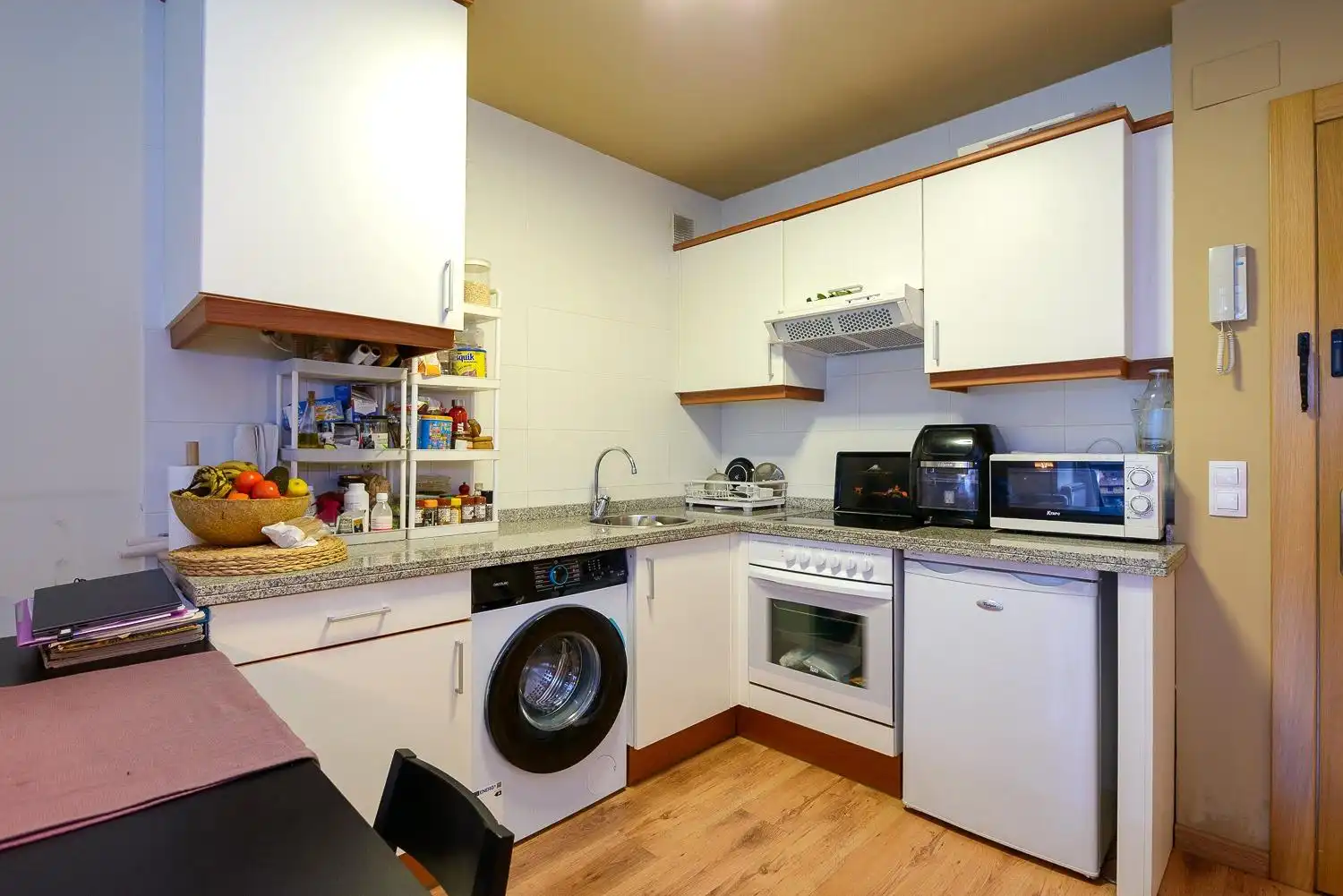 Cocina de Piso en venta en Aller con Calefacción, Trastero y Amueblado