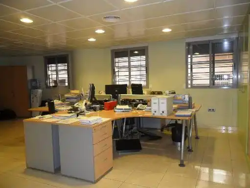 Oficina con ascensor en venta en Sur, imagen 2