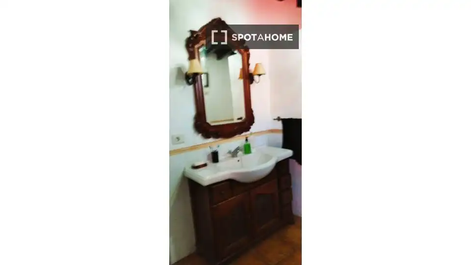Bathroom of Apartments for share in Santa Cruz de Tenerife  with Air Conditioner, Heating and Terrace