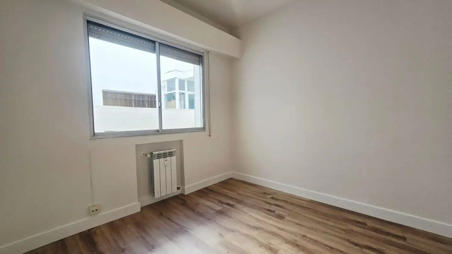 Flat with terrace to rent in del General Pardiñas, imagen 22