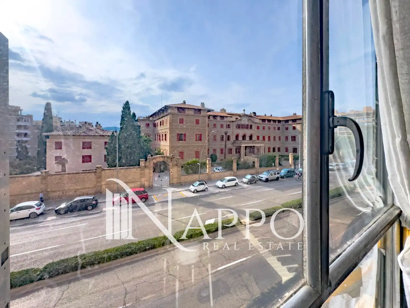 Piso con ascensor en venta en General Riera, imagen 3