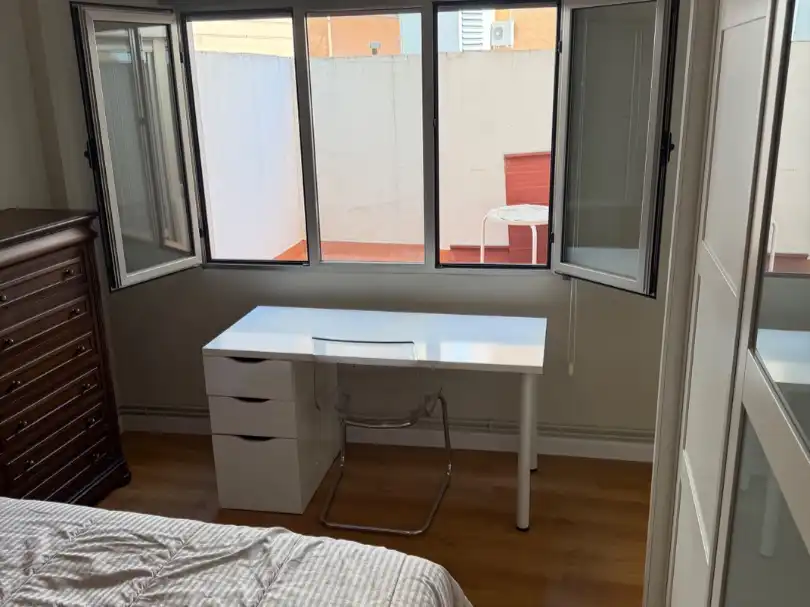 Dormitori de Pis en venda en  Albacete Capital amb Aire condicionat i Terrassa