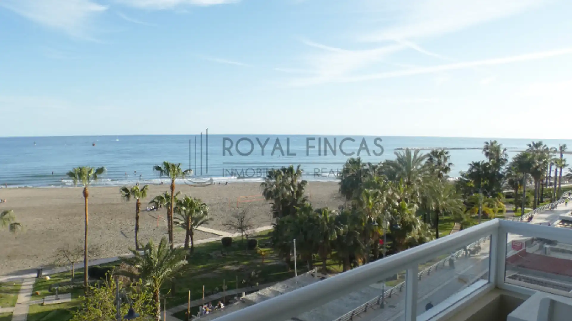Vista exterior de Piso en venta en Benalmádena con Aire acondicionado, Trastero y Piscina