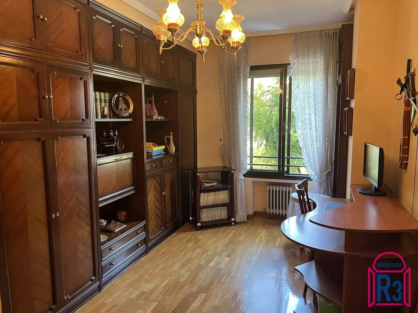 Sala de estar de Piso en venta en León Capital  con Calefacción, Terraza y Trastero