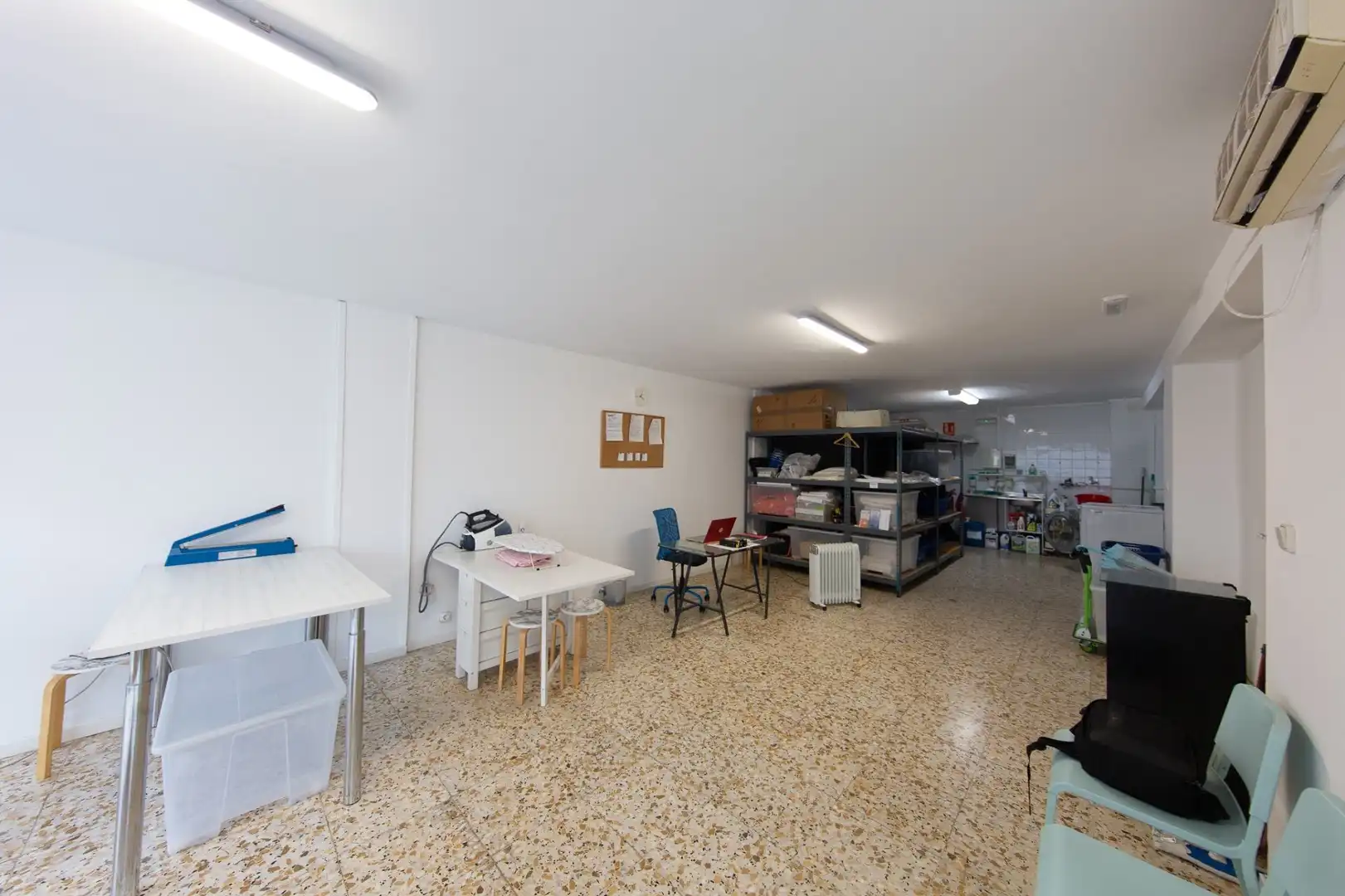 Local en venta en Alicante / Alacant con Aire acondicionado y Amueblado