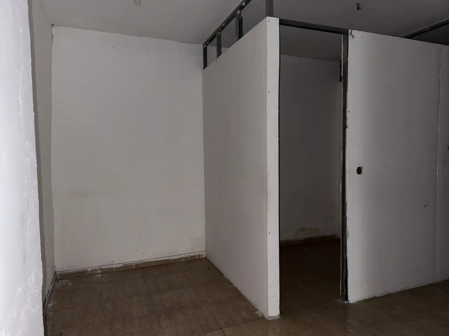 Local comercial en venda a Barcelona - Calle Llobregós, imagen 7