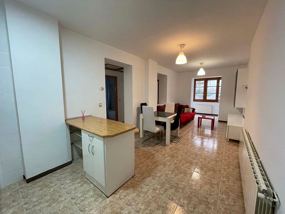 Sala de estar de Apartamento de alquiler en  Zaragoza Capital con Calefacción, Amueblado y Lavadora