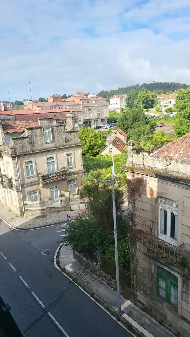 Vista exterior de Apartamento en venta en Ponte Caldelas con Balcón