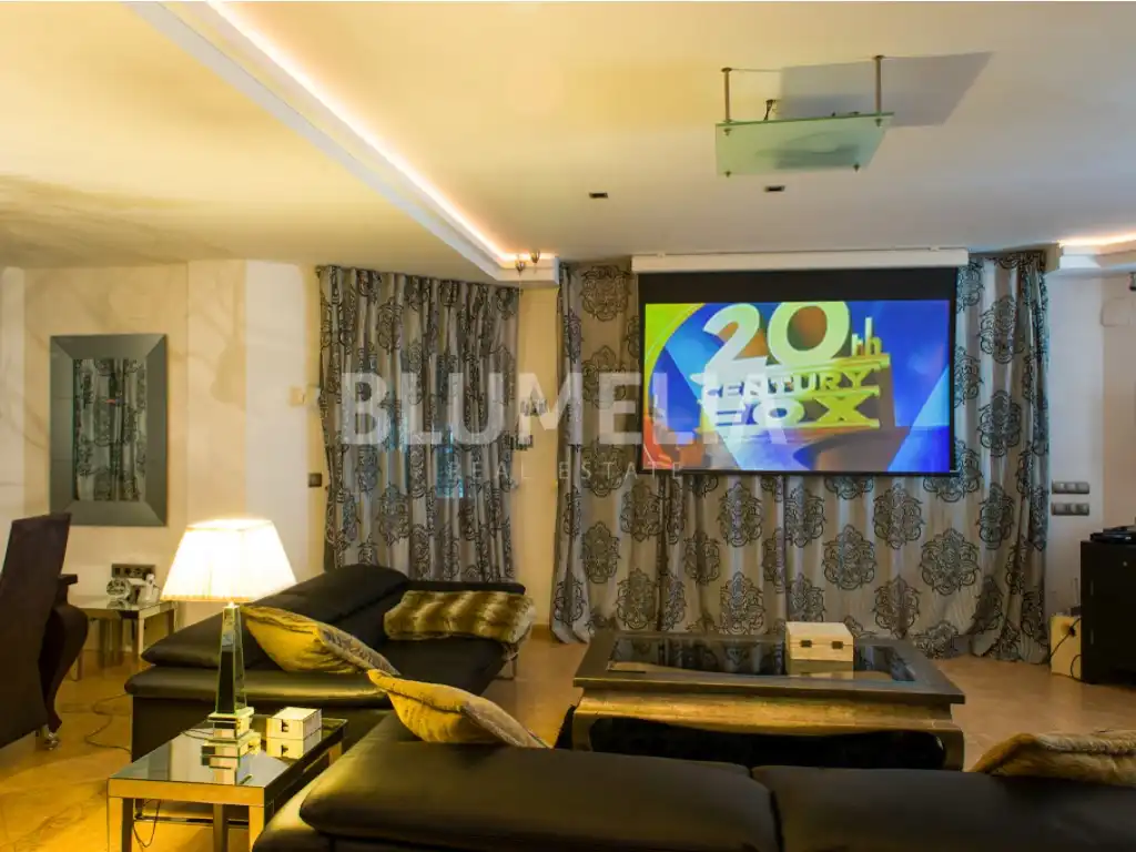 House with pool for sale in Calle Pic De La Batalla, imagen 6