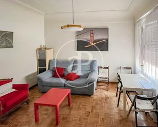 Living room of Flat for sale in  Madrid Capital  with Heating and Balcony