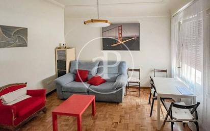 Living room of Flat for sale in  Madrid Capital  with Heating and Balcony
