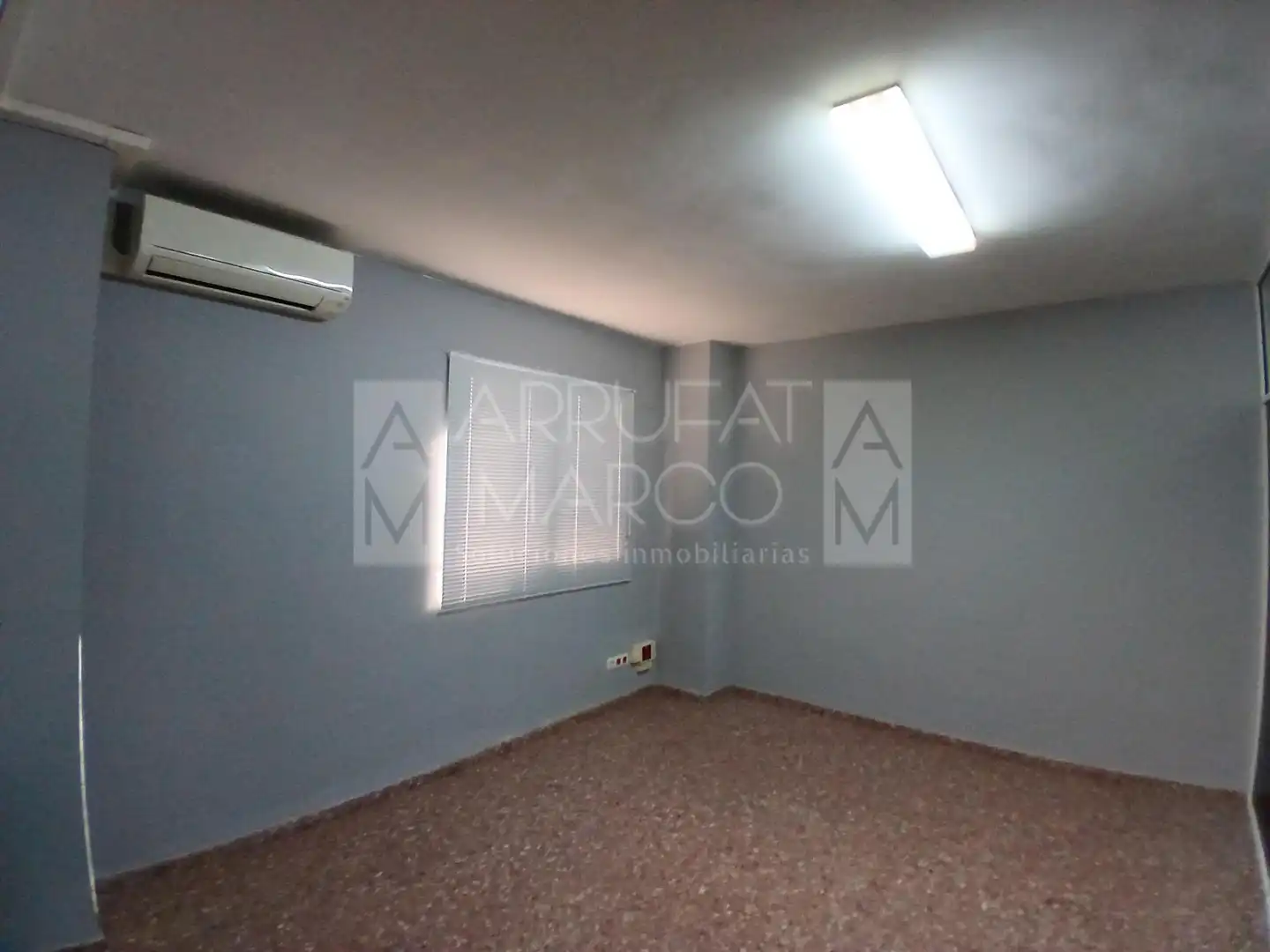 Habitación de Oficina de alquiler en Vila-real