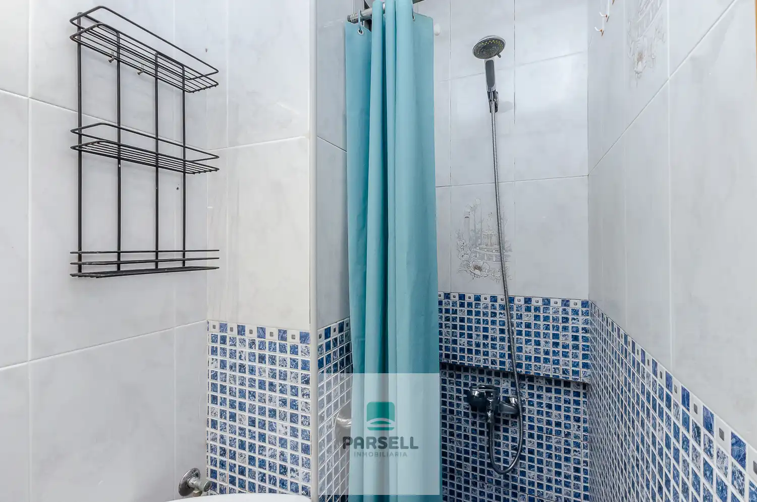 Baño de Piso en venta en Badalona con Horno
