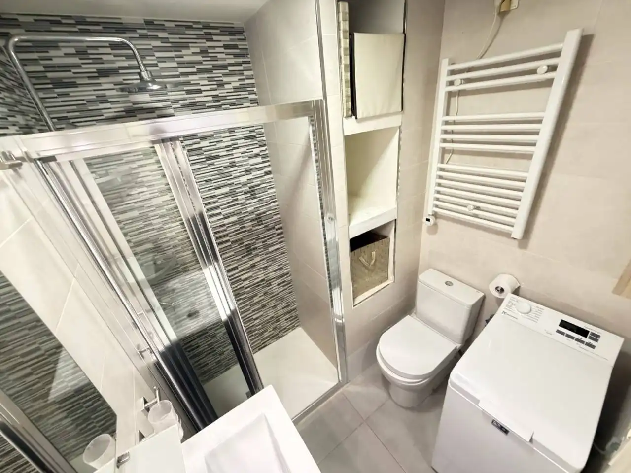 Baño de Piso en venta en Barcelona con Terraza y Balcón