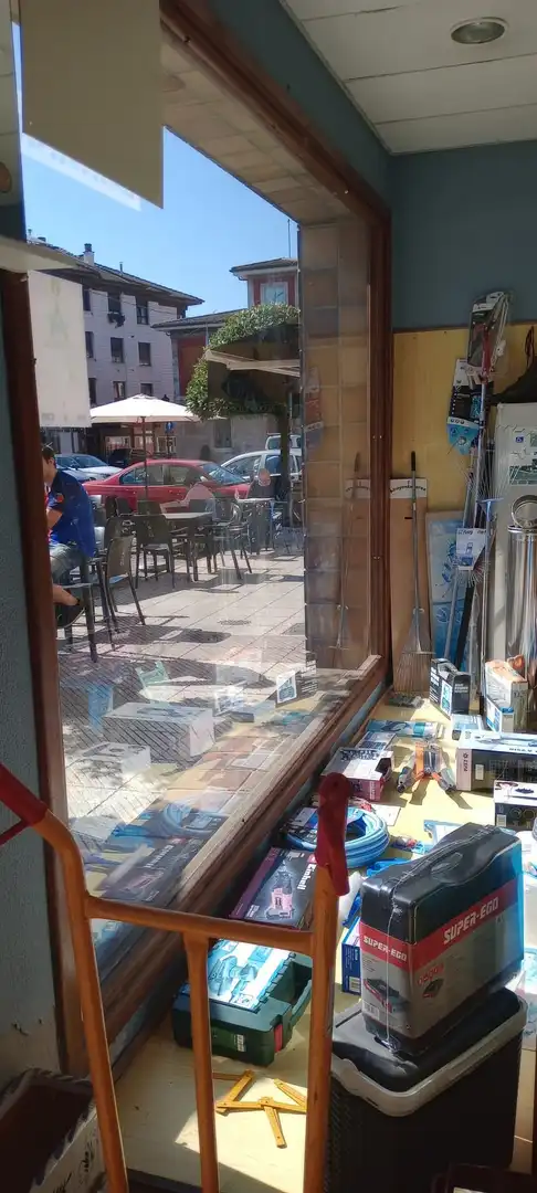 Local comercial en alquiler en Parres, imagen 9