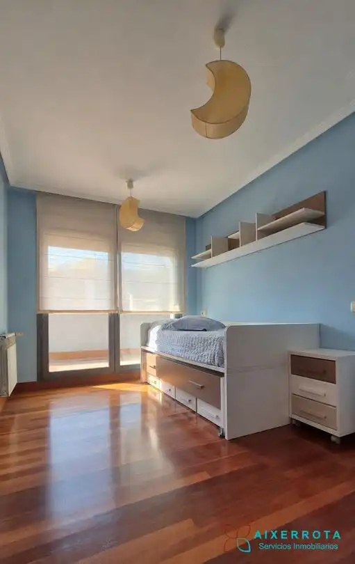 Habitación de Ático en venta en Leioa con Calefacción, Terraza y Trastero