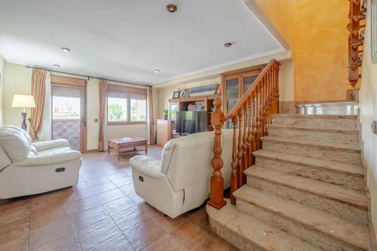 Casa adosada en venta en Rojales con Calefacción, Terraza y Balcón