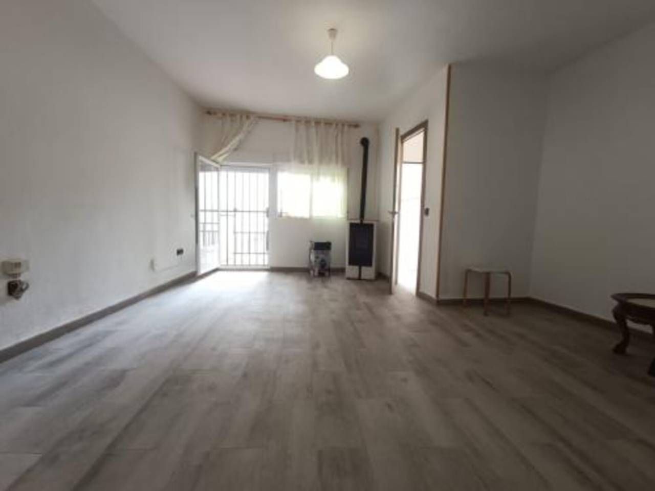 Sala d'estar de Casa o xalet de lloguer en El Molar (Madrid) amb Calefacció i Terrassa