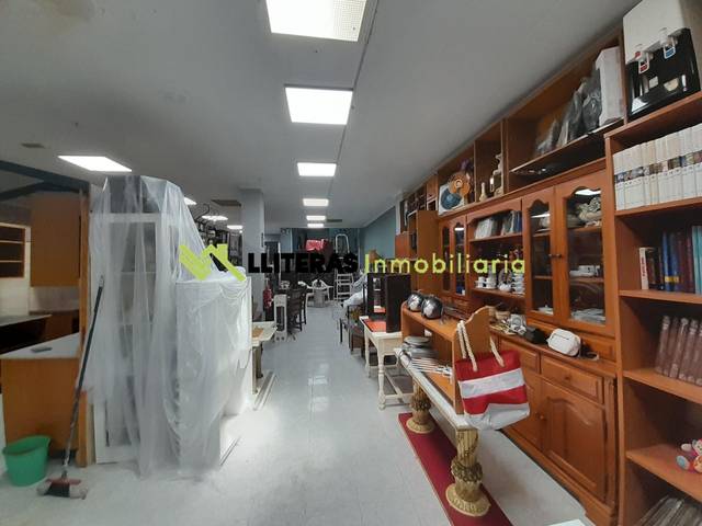Local comercial en Alquiler en Gran Via de Colom