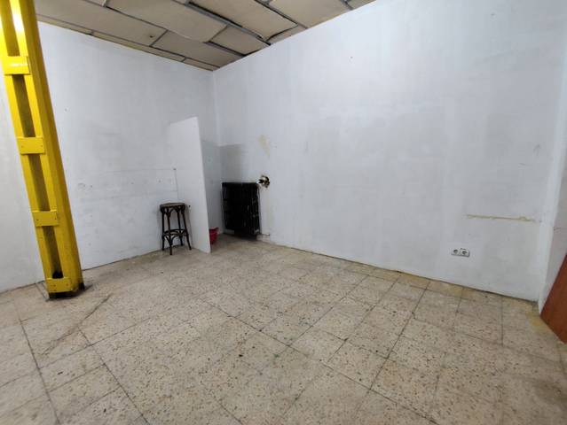 Local comercial en Venta en Calle de Magallanes en Campo Grande
