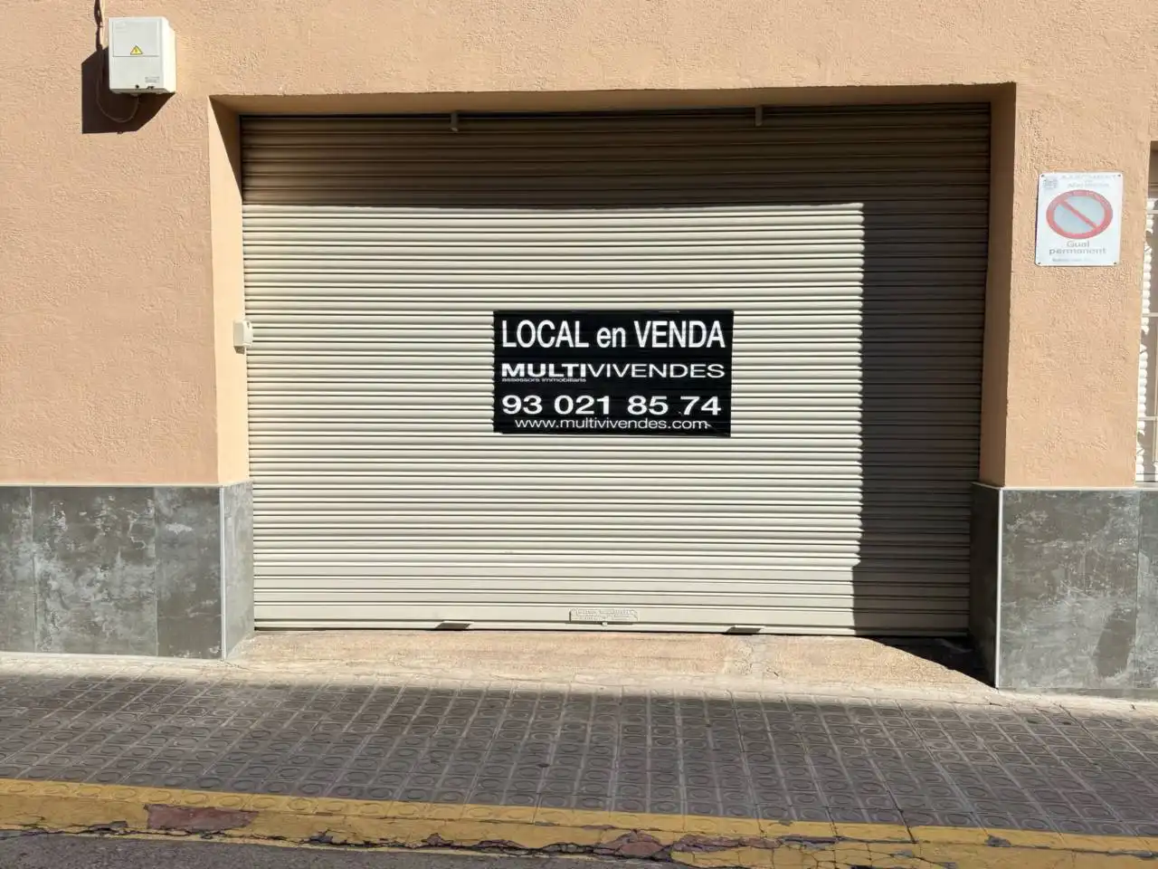 Locale commerciale in vendita a Calle Cervantes