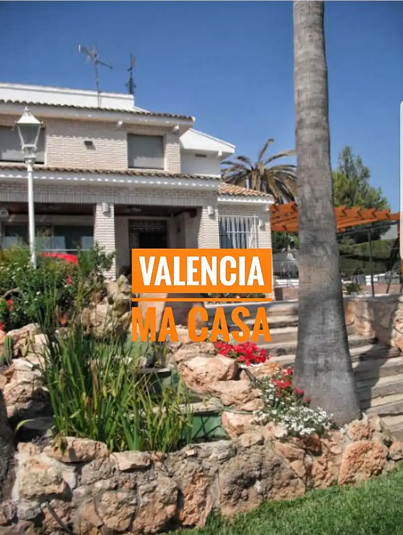 Detached house to rent in Calicanto - Cumbres de Calicanto - Santo Domingo