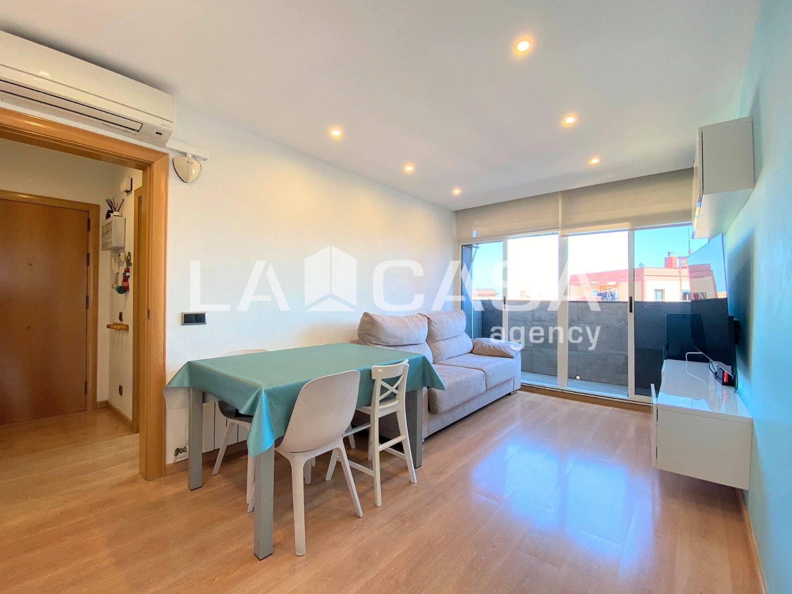 Balcony of Flat for sale in Badalona  with Heating and Balcony